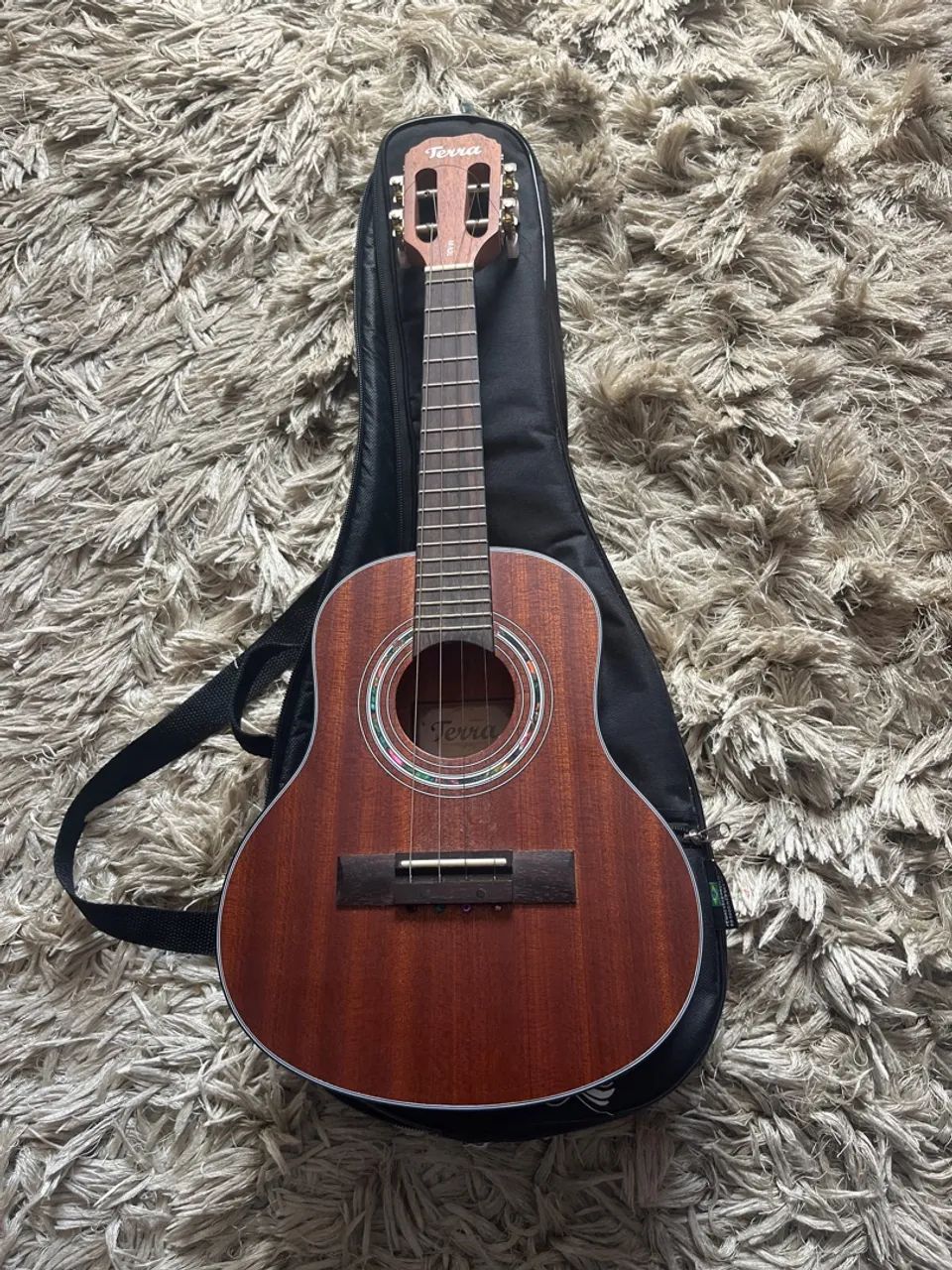 Cavaquinho Terra com Capa Acolchoada - R$ 500,00 - Foto 2