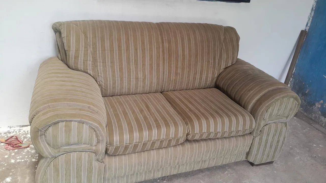 Sofá completo de 2 e 3 lugares. - Foto 2