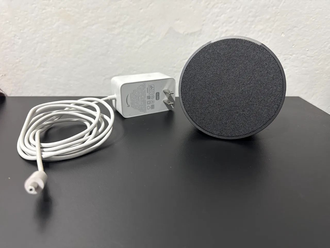 Alexa Echo Pop Smart Speaker Amazon Preta - Aparelhos de Som