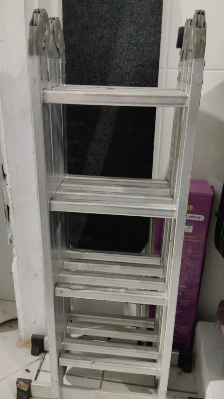 Escada de Alumínio 