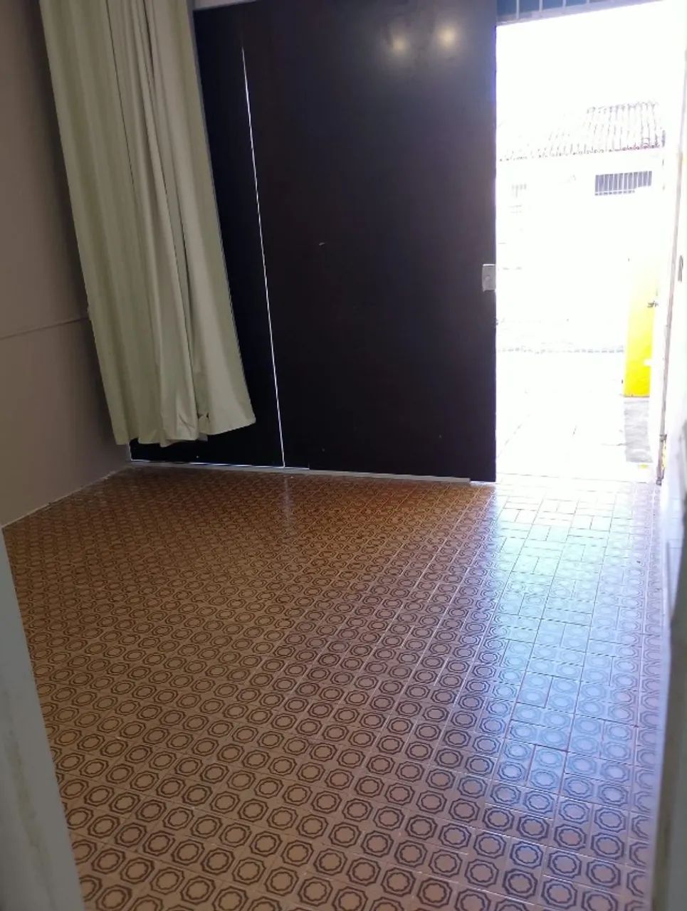 Sala comercial na Ponta da Terra - Foto 4