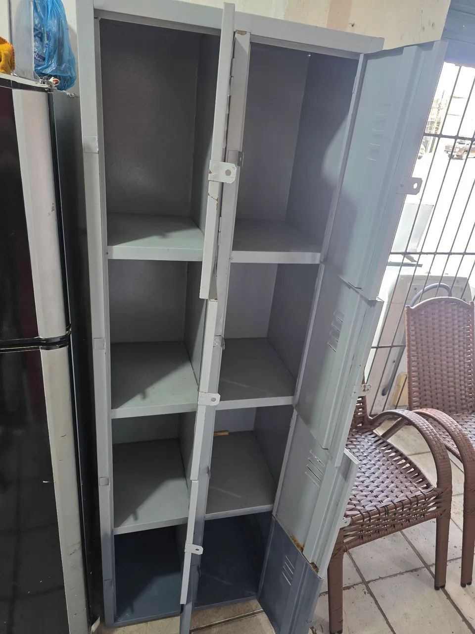 Armario de aço com 8 portas usado  - Foto 3