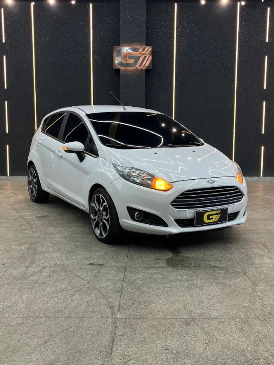 Ford Fiesta SEL 1.6 16V Flex Aut. 5P 2017