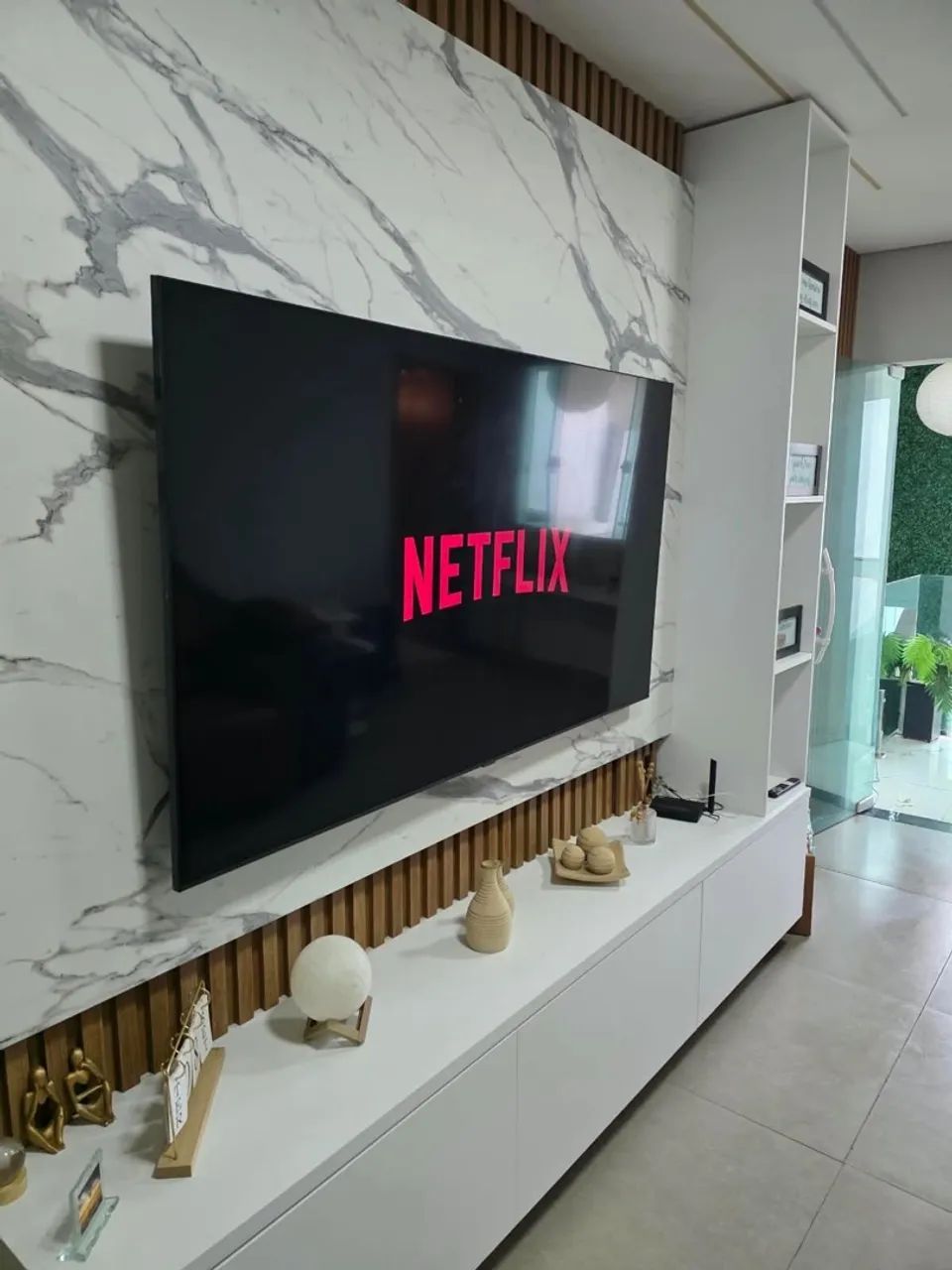 TV SAMSUNG 70 POLEGADAS  CRYSTAL UHD 4K - Foto 2