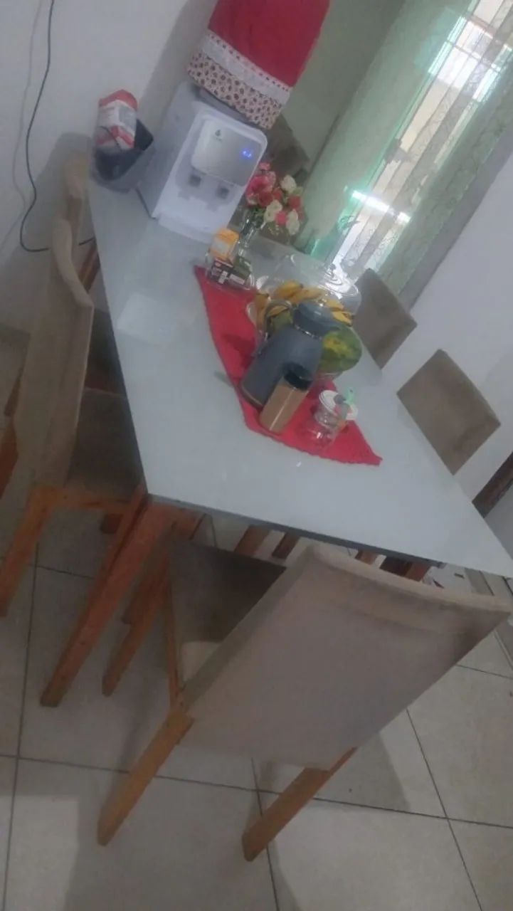 Mesa de 6cadeiras 