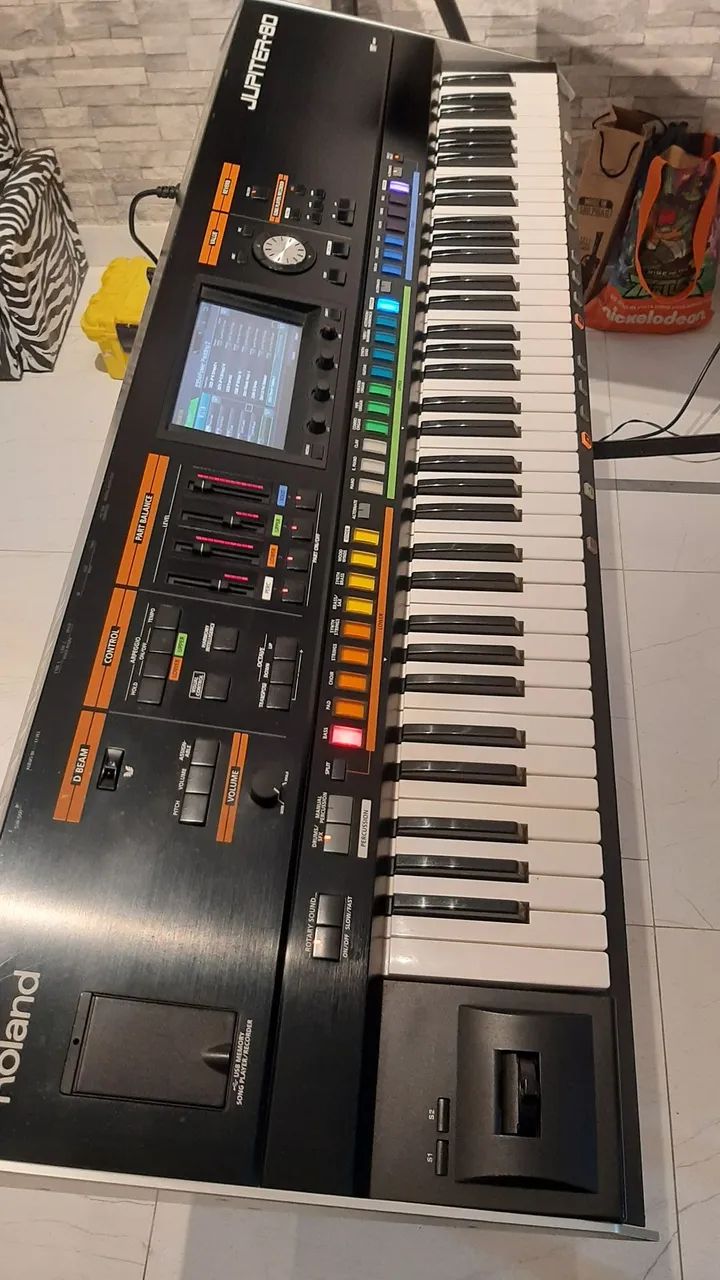 Roland Jupiter 80  - Foto 2