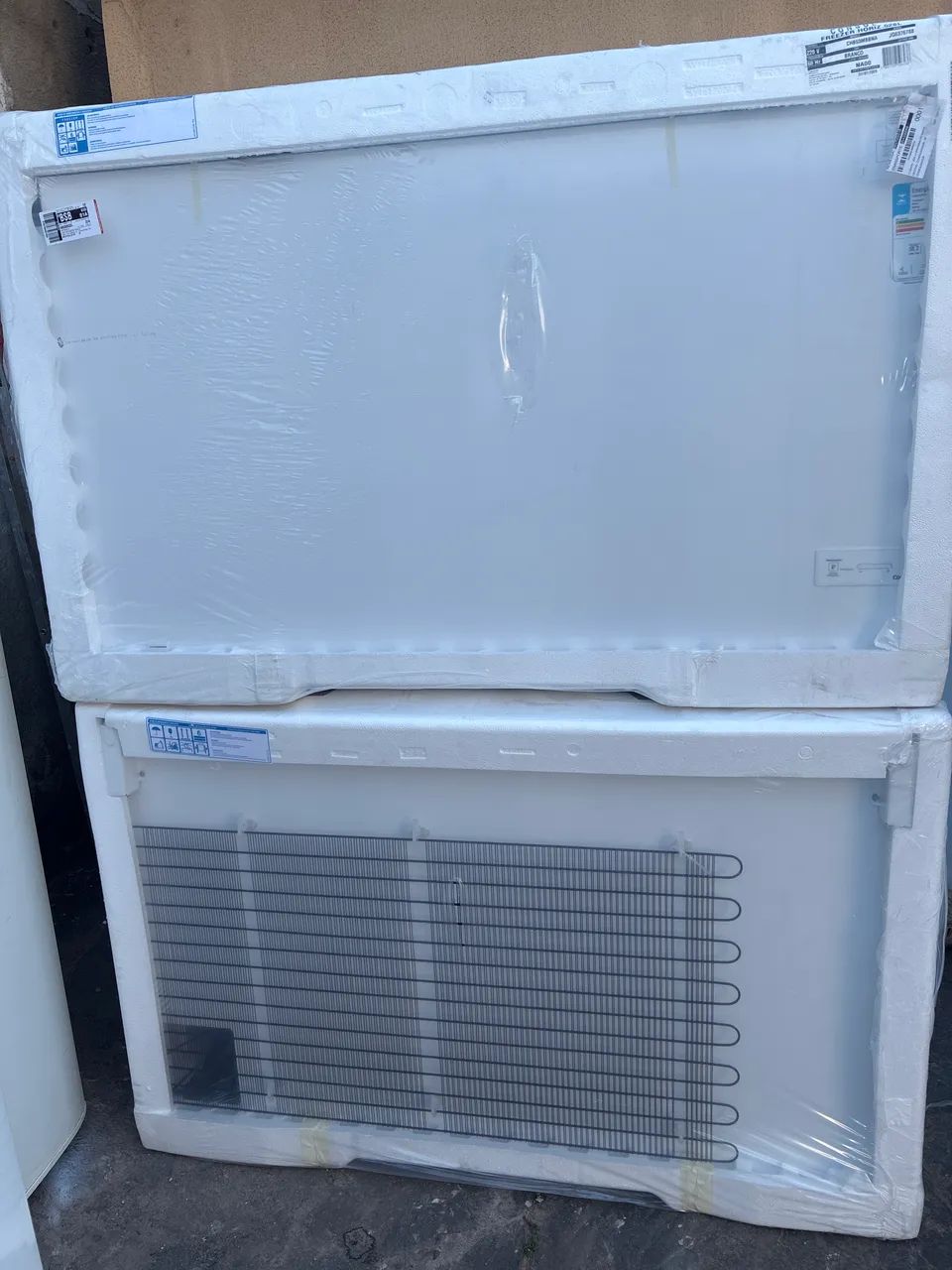 Freezer vertical consul