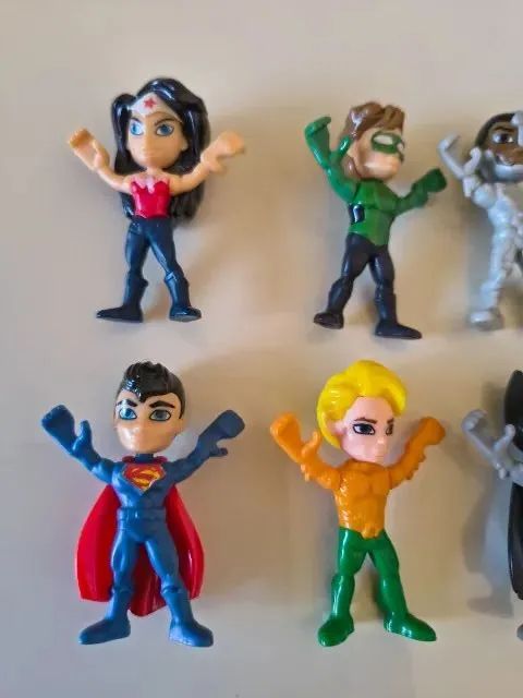 Kinder ovo Joy Marvel  - Foto 2