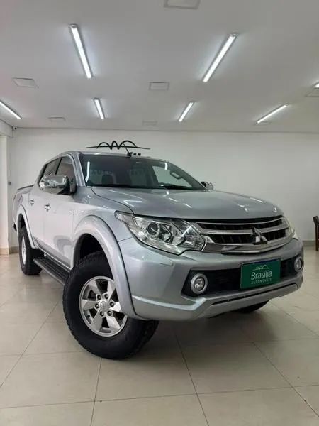 Mitsubishi Triton Triton HPE-S 2.4 CD 4x4 TB Diesel Aut. 2018