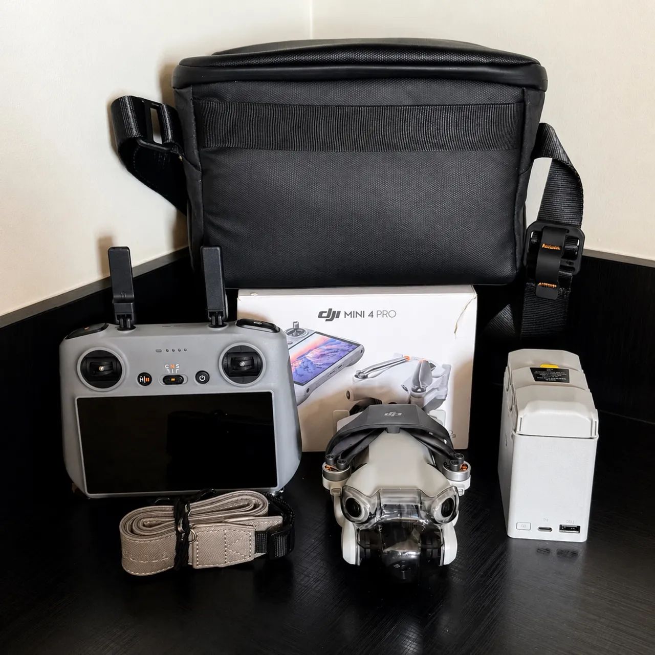 DJI Mini 4 Pro Fly More | RC 2 + 3 Baterias | Estado de Novo