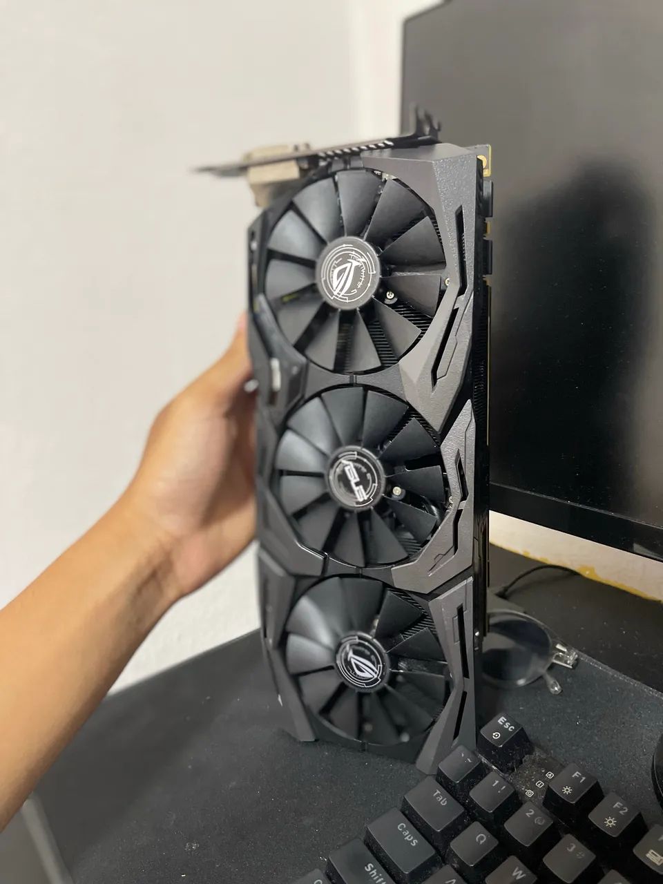 GTX 1070 Rog strix 