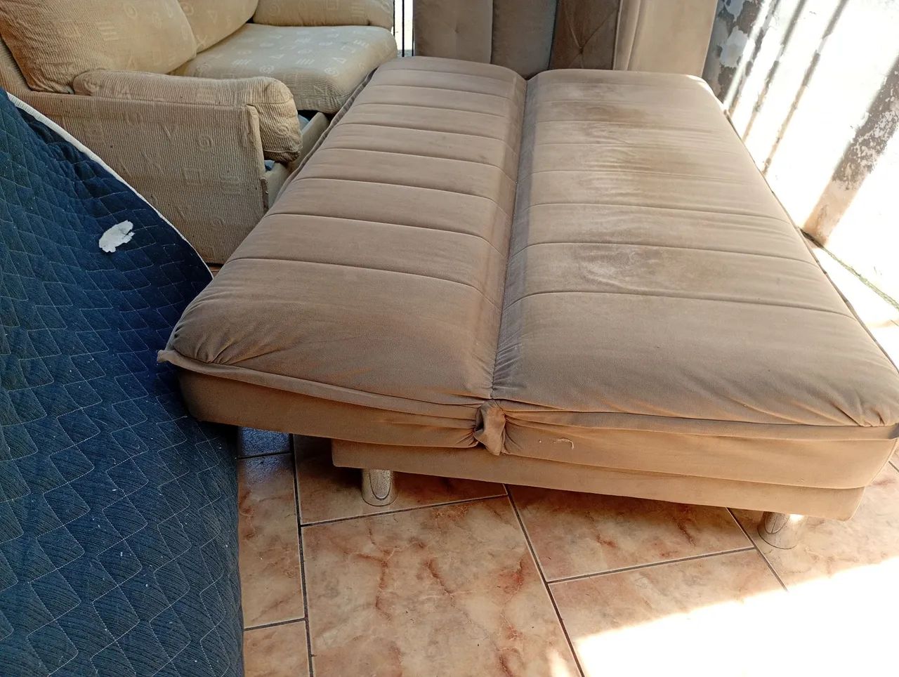 Sofá cama Semi novo  - Foto 2