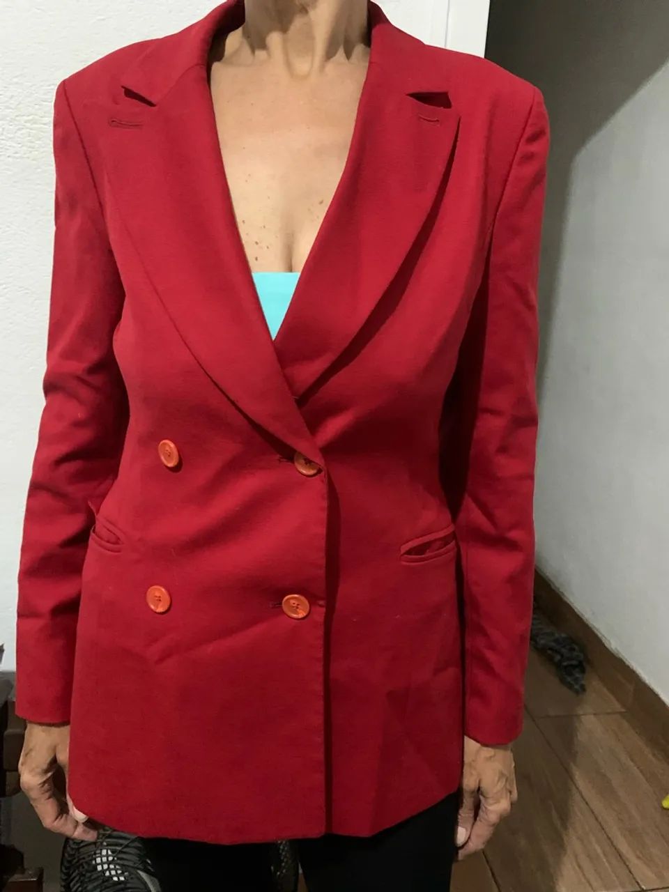 Blazer vermelho duplo abotoamento  - Foto 3