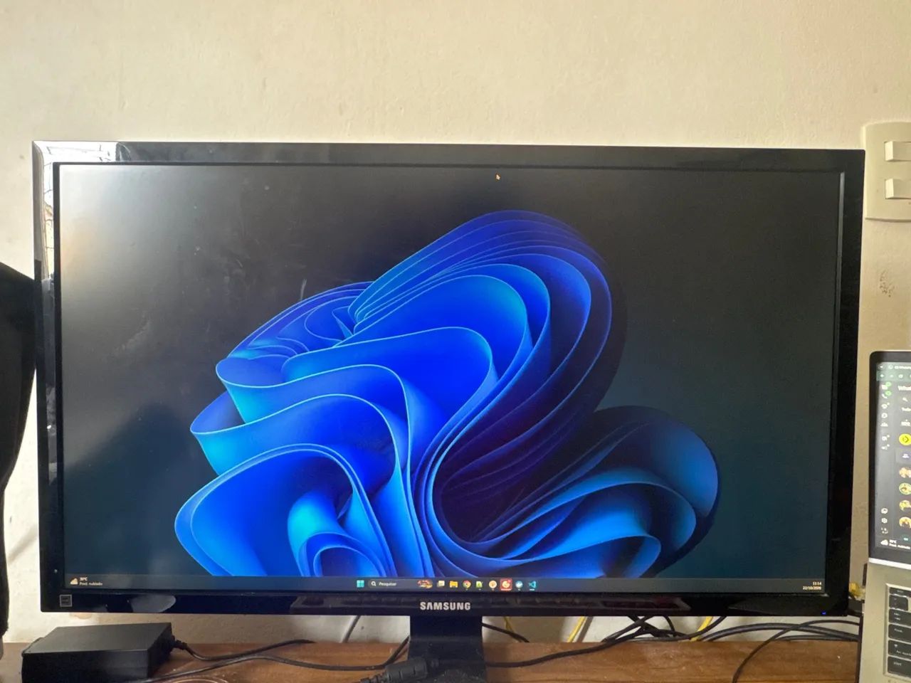 Monitor Samsung 28? 4K UHD - Foto 3