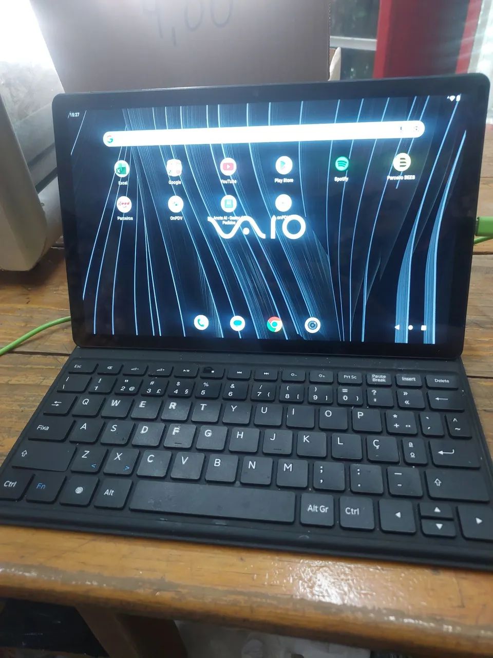 Tablet Lenovo vendo ou troco por Nootbook 