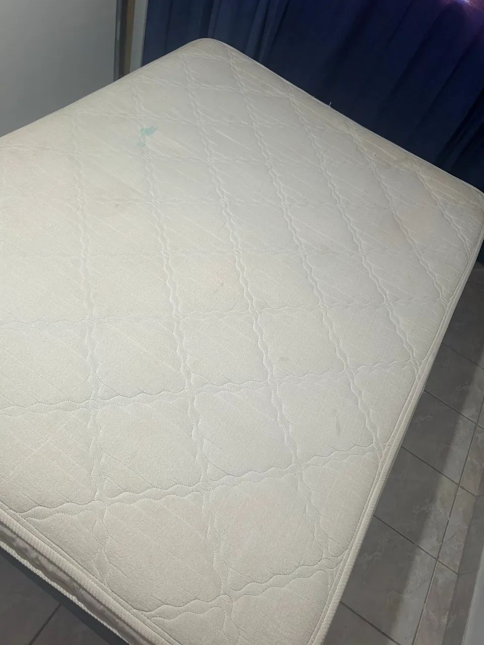 base da cama + colchao hervall extremamente conservados