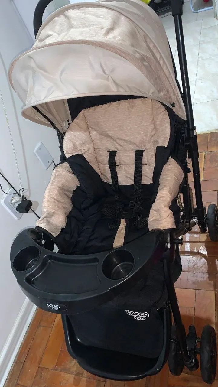 Carinho de bebê com bebê conforto  - Foto 4