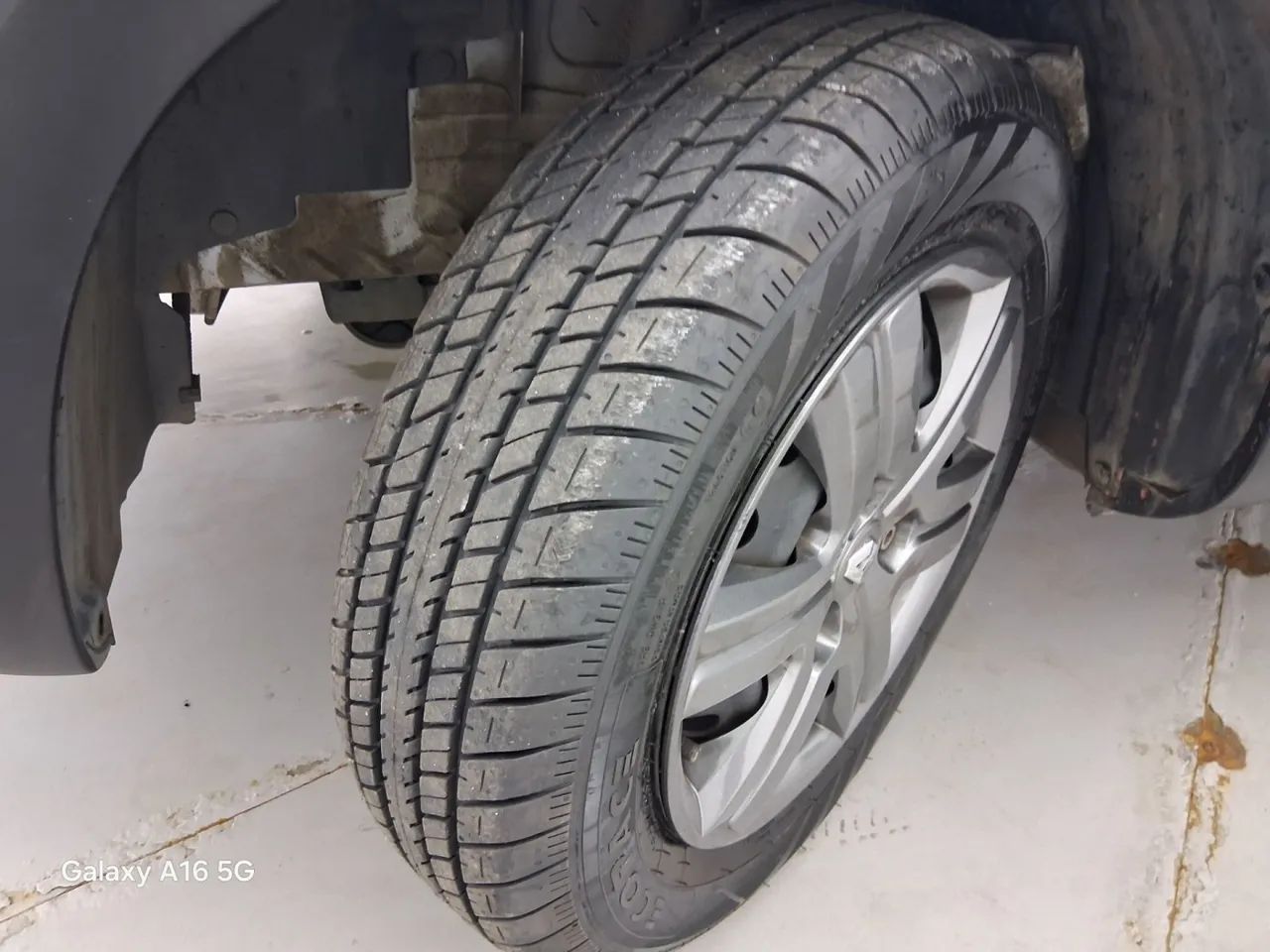 Renault Kwid 1.0 Zen, foto 11 de 18