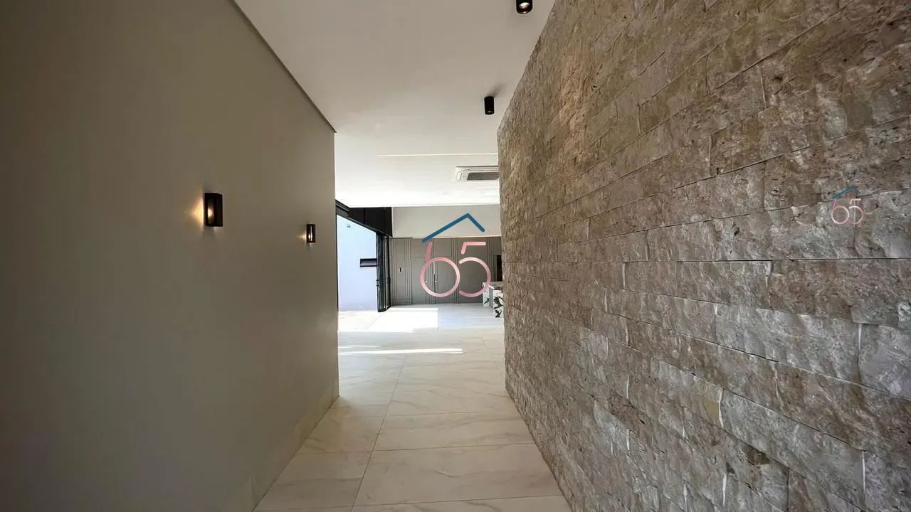Sobrado à venda no Condomínio Florais do Valle