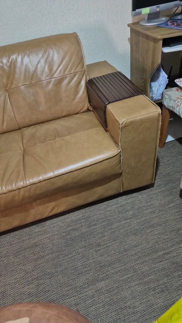 Sofa de Couro 2,40m - Foto 4