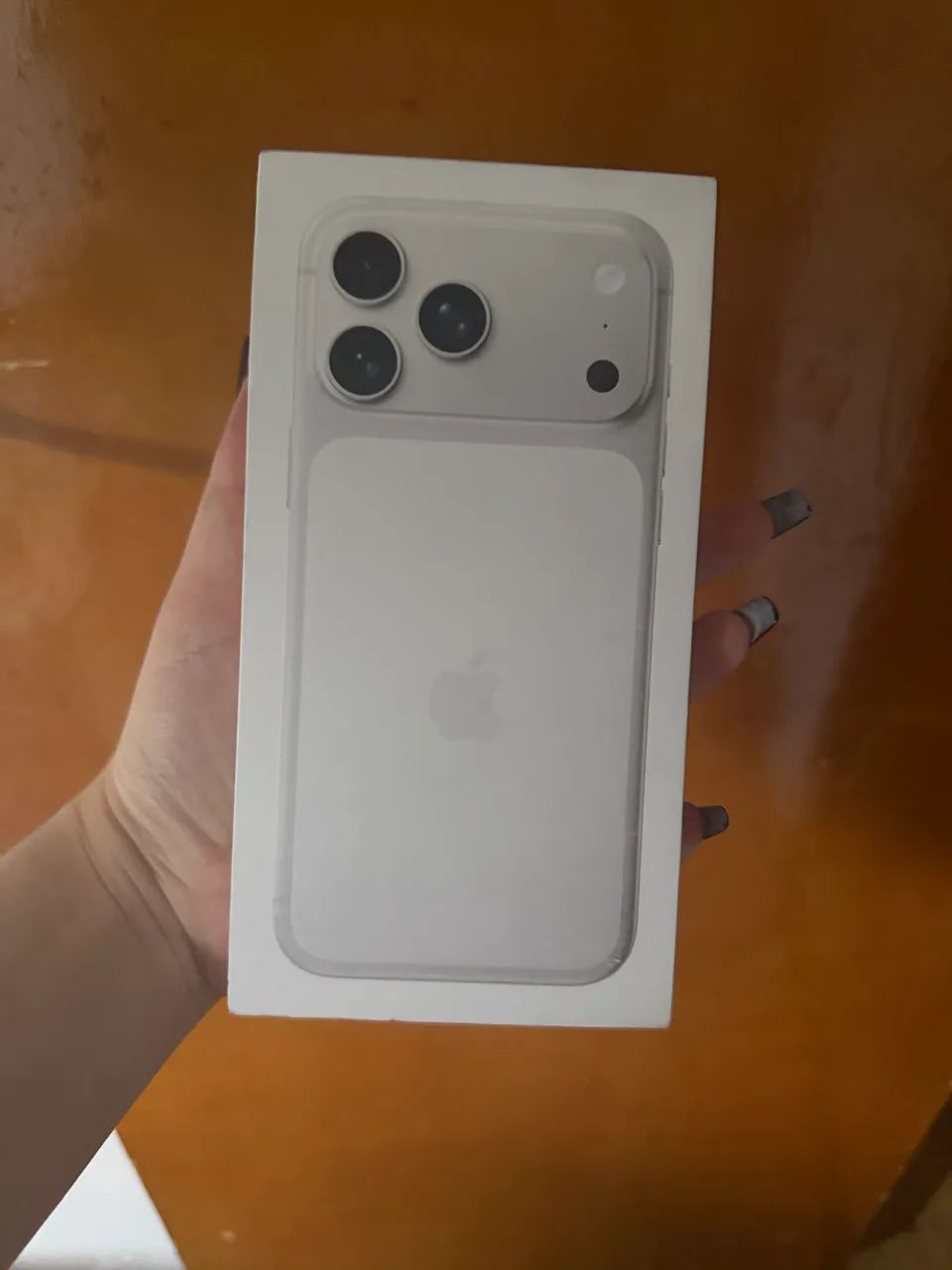 Apenas venda! iPhone 17 pro Max branco 