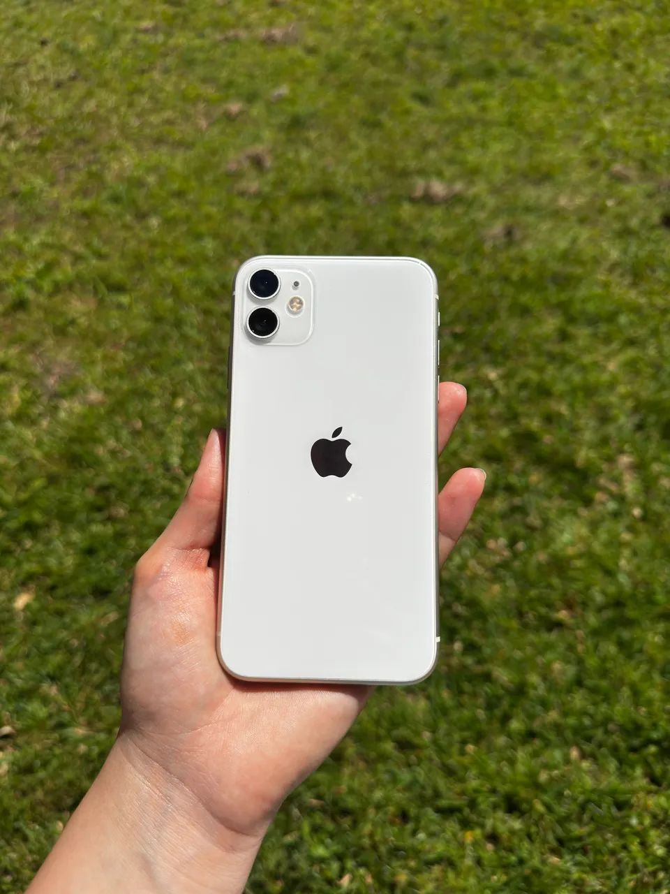 Iphone 11 usado - 128gb Branco - Foto 2