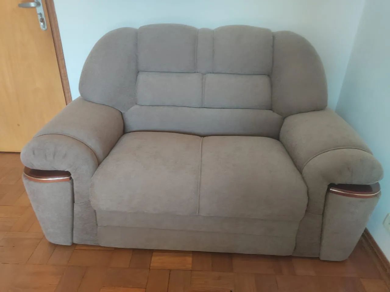 Sofá reformado - madeiramento bom65581374900098120