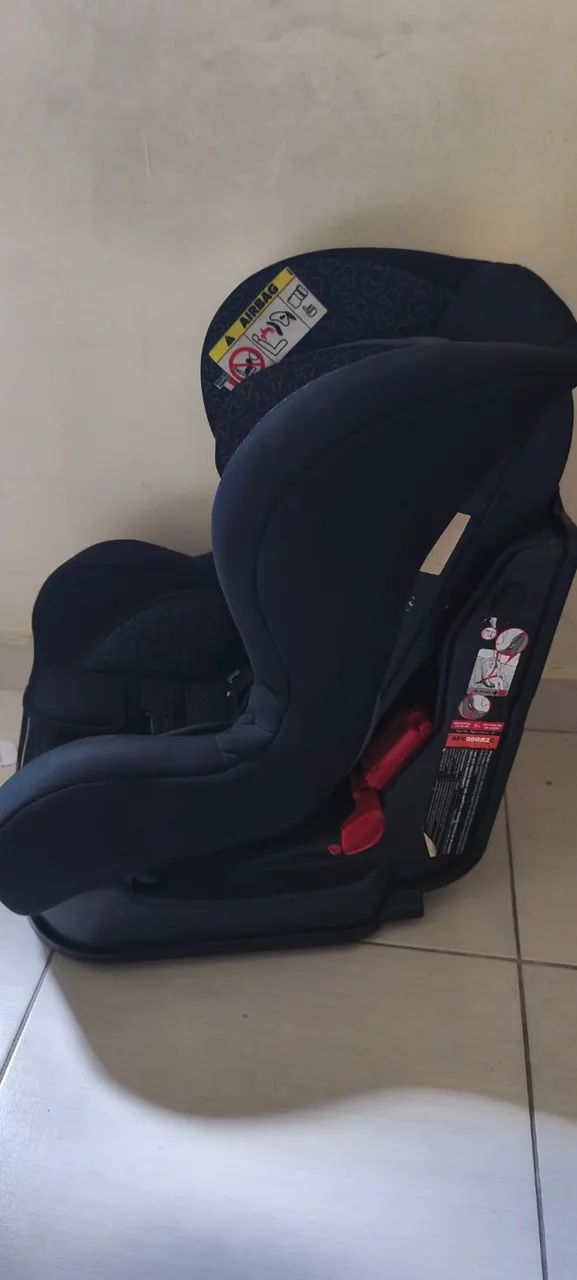 Cadeirinha de carro do Mickey 