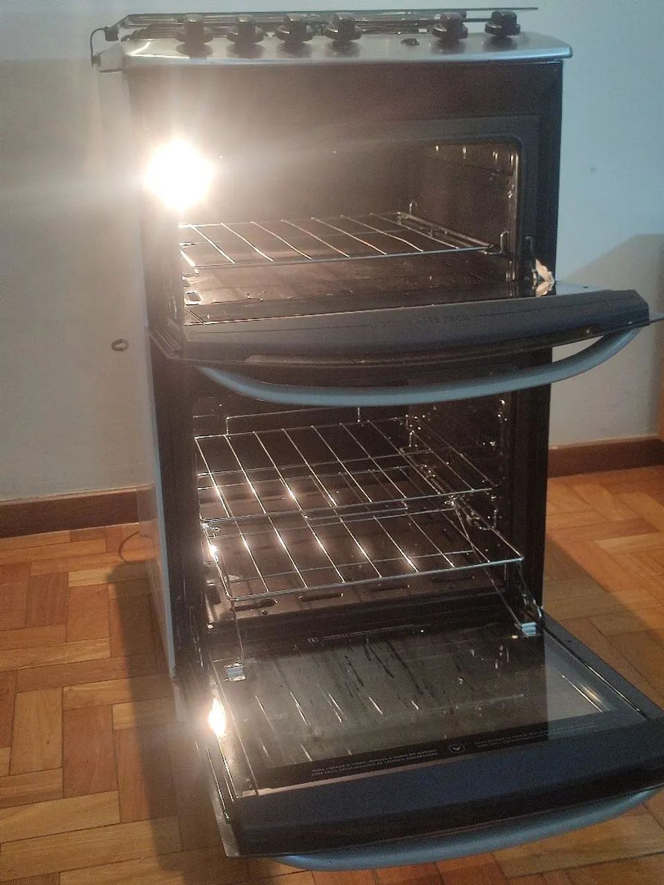 FOGÃO ELÉTRICO LINDO E PRATICAMENTE NOVO - Foto 4