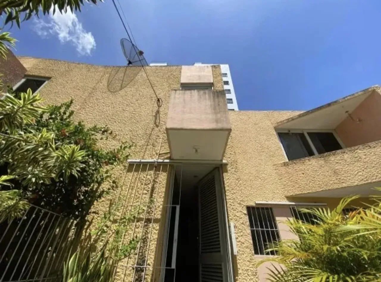 Vendo casa com 243 m2, 4 quartos e 5 wcs na Madalena - Recife - PE - Foto 3