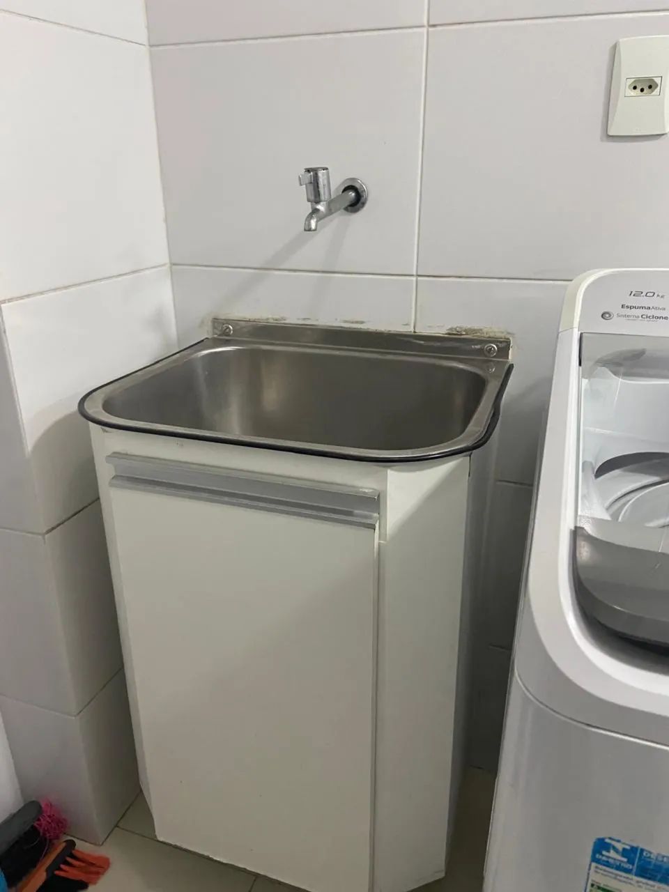 Aluga - Apartamento mobiliado 2 quartos no Brisamar.  - Foto 4