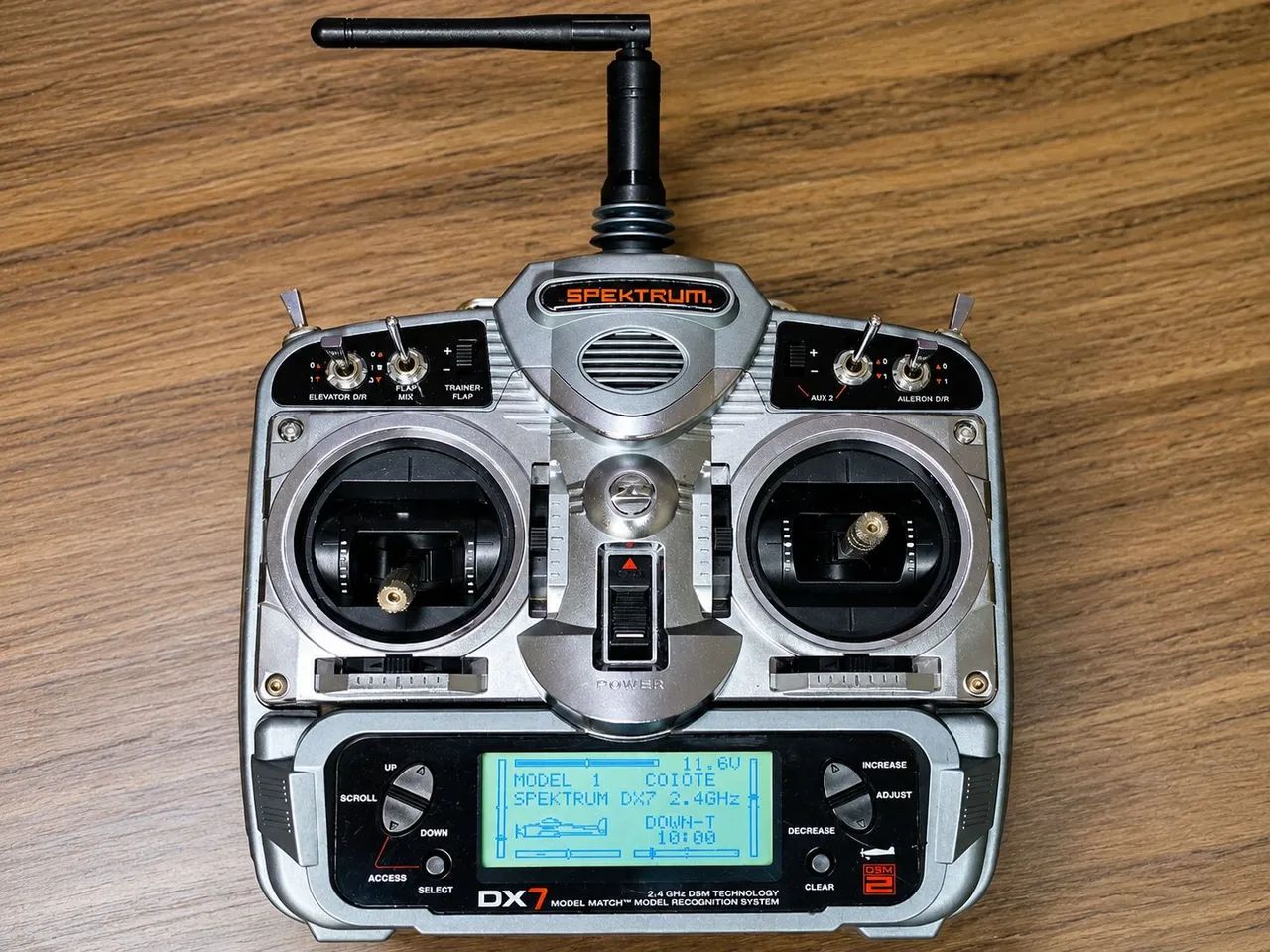 Rádio controle Spektrum + receptor Dx7 + satélite Dsm2