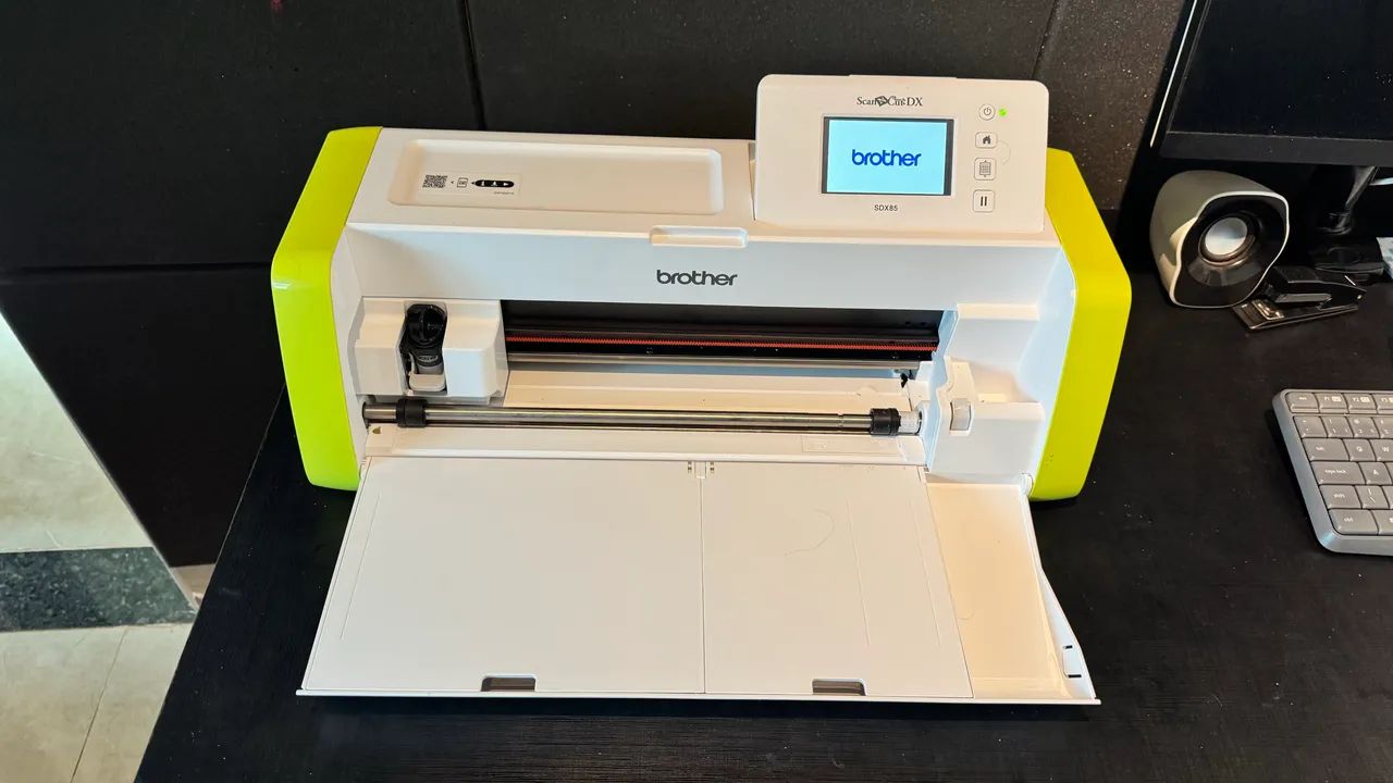 Máquina de Recorte Brother ScanNCut SDX85 