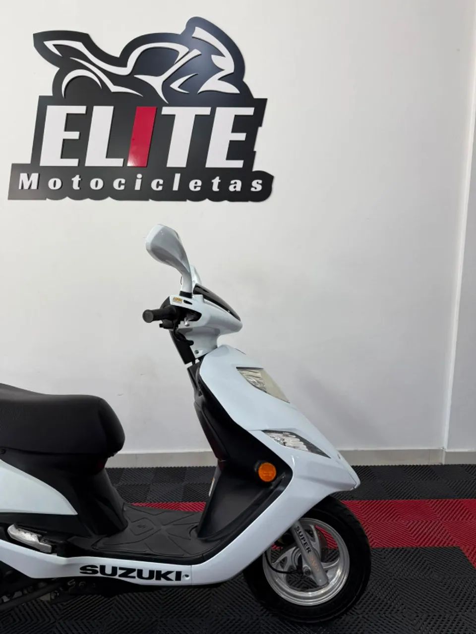 Suzuki Bugman I 125 2015 Branca Scooter Automatica - Foto 3