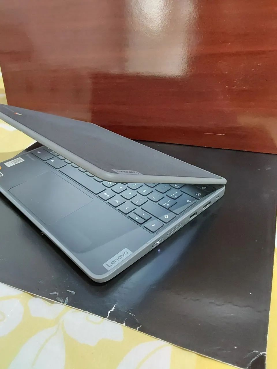 Lenovo 300e Yoga Chromebook Gen 4 - Foto 4