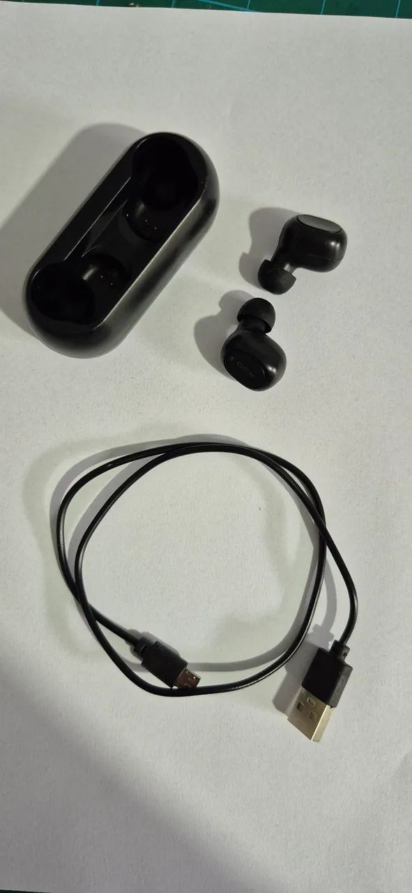 Fone de ouvido Bluetooth com case
