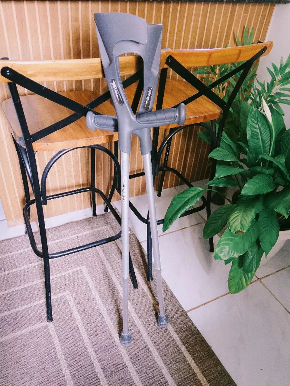Vendo um par de moletas 