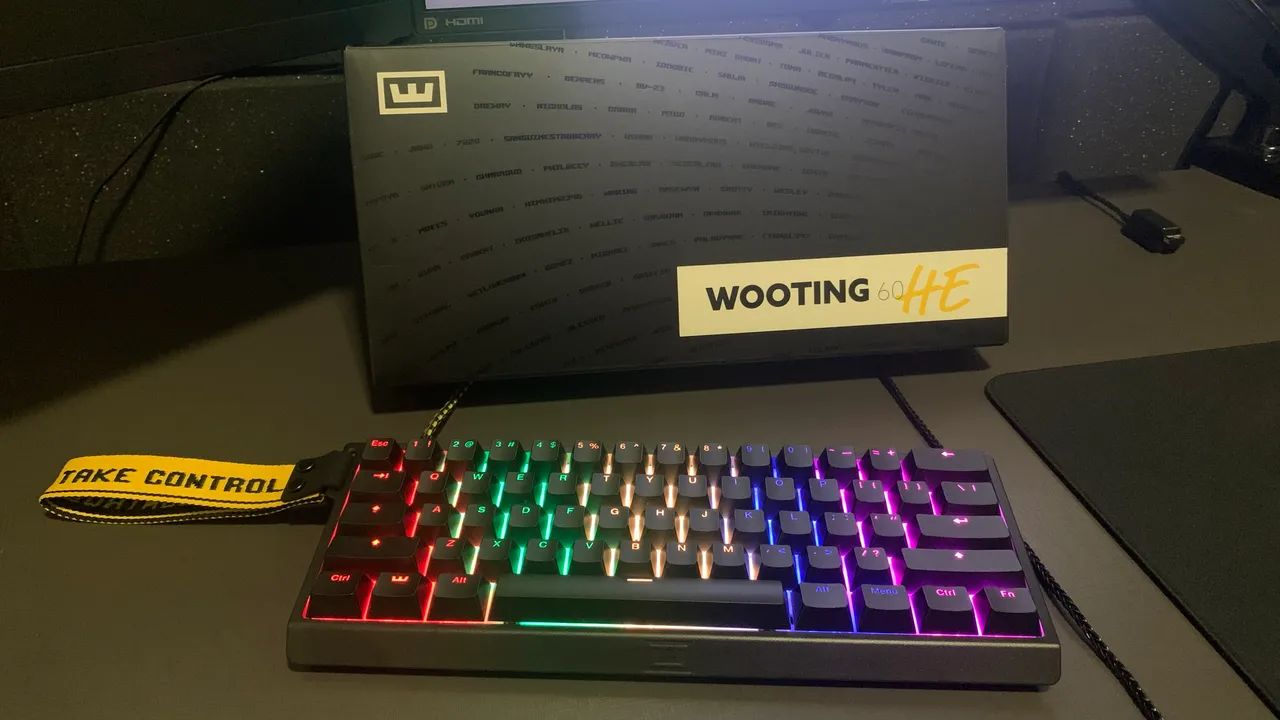 Teclado Wooting 60HE + brinde (lub p/ switch e acessórios)