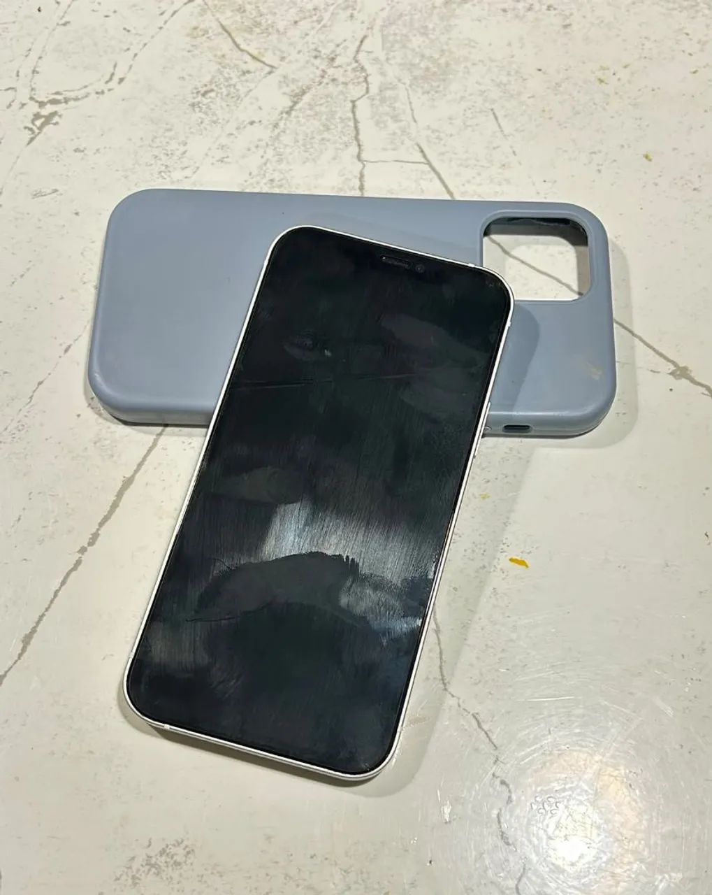 iPhone 12  - Foto 2