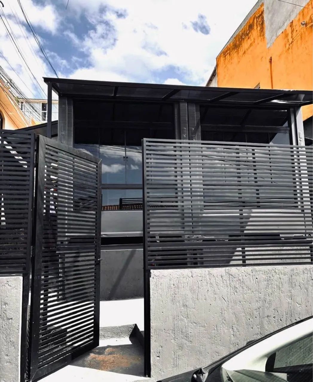 Aluga-se Studio em Container - Centro de Florianópolis