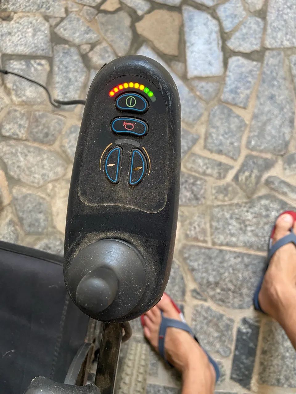 Cadeira de rodas eletrônica  - Foto 2