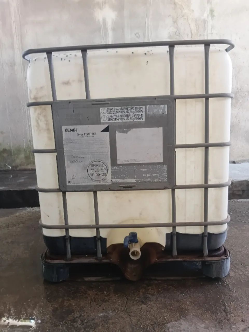 Bombona de 1000L em bom estado - Foto 5