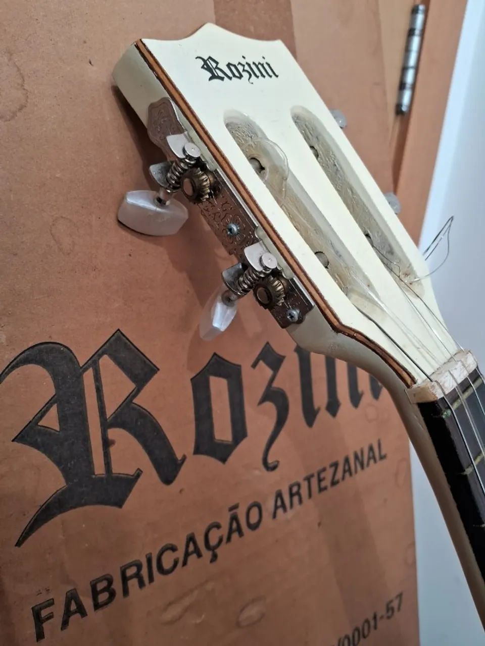 Cavaquinho ROZINI Branco Raridade (Vintage)Ano 1998 - Praticamente não foi Usado! Só 699 - Foto 5
