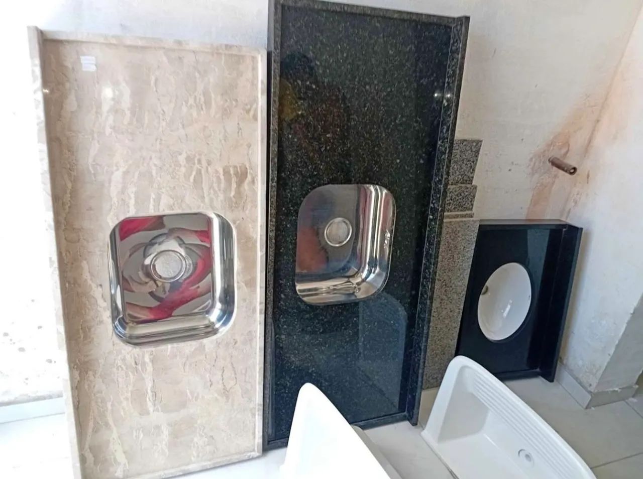 Pias e lavatório sob medida - granito e mármore  - Foto 4