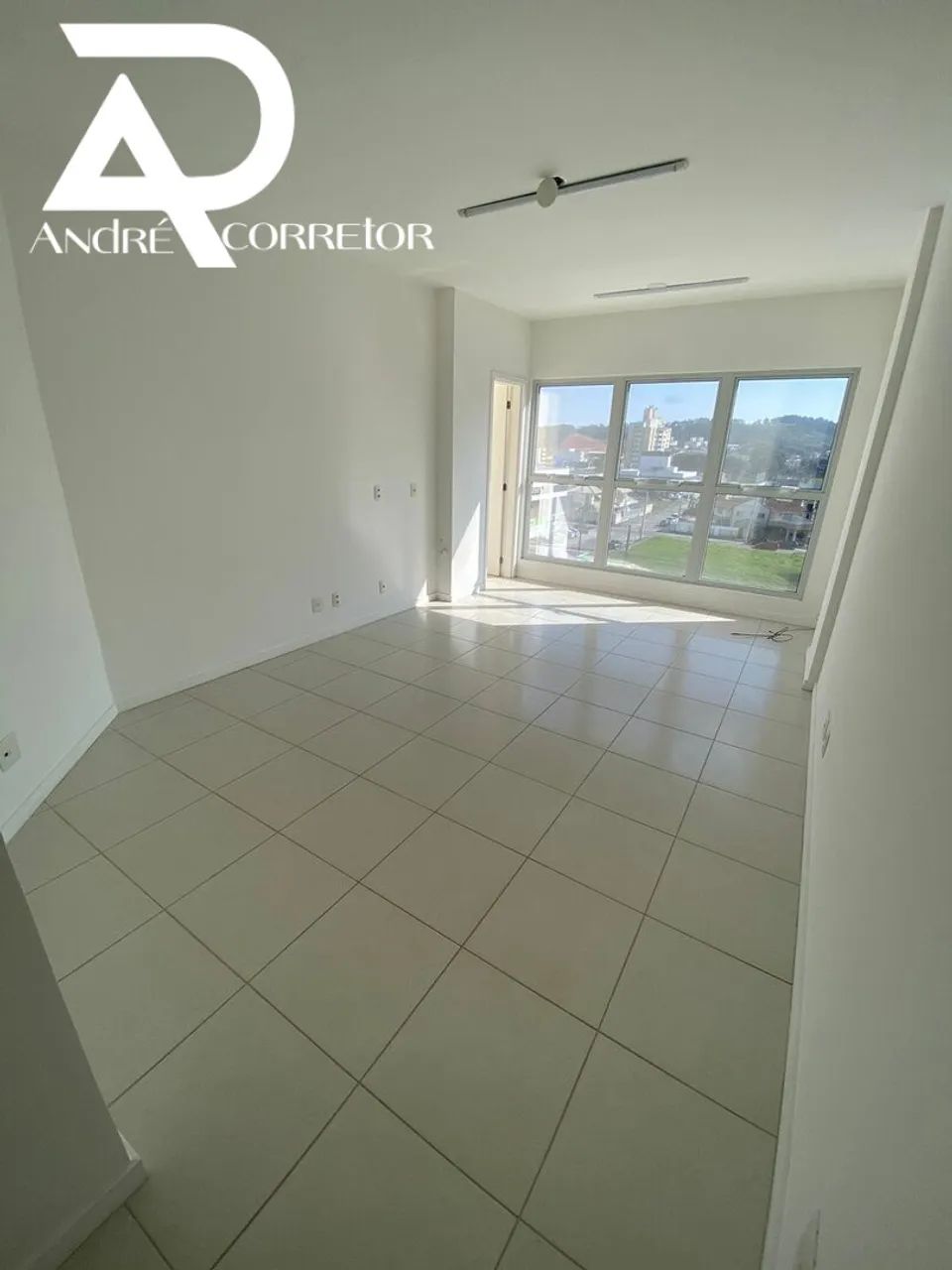 Sala Comercial 27m² para venda Bairro Pagani-Palhoça/SC