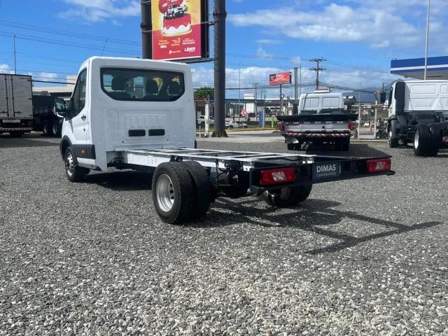 Ford Transit Chassi 350e 2.0 Ecobule Diesel 2024 - Foto 5