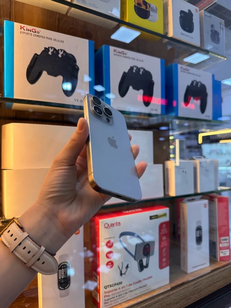 IPHONE 15 PRO 128GB BATERIA EM 80% - Foto 2
