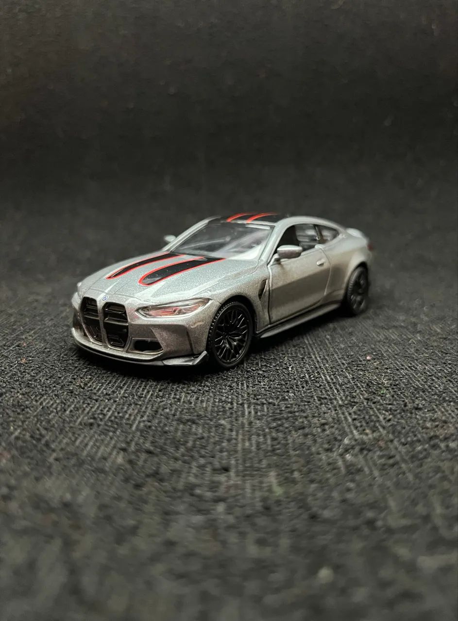 Miniatura BMW M4 