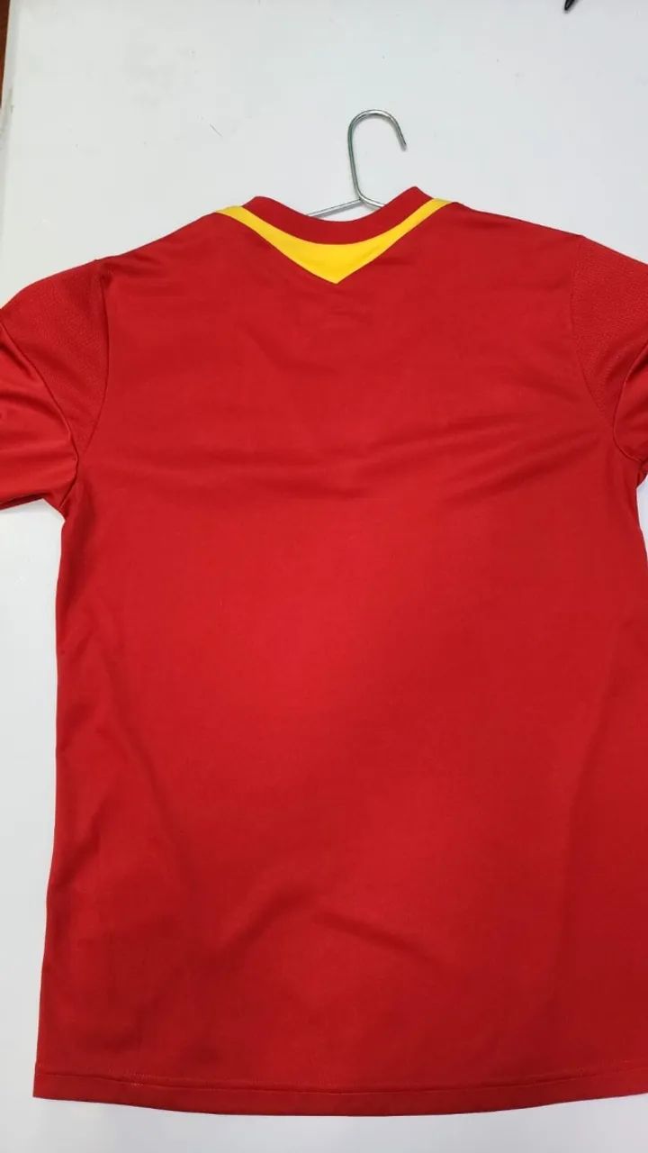Camisa Espanha 2013 com Patch Copa 2010 - Foto 4