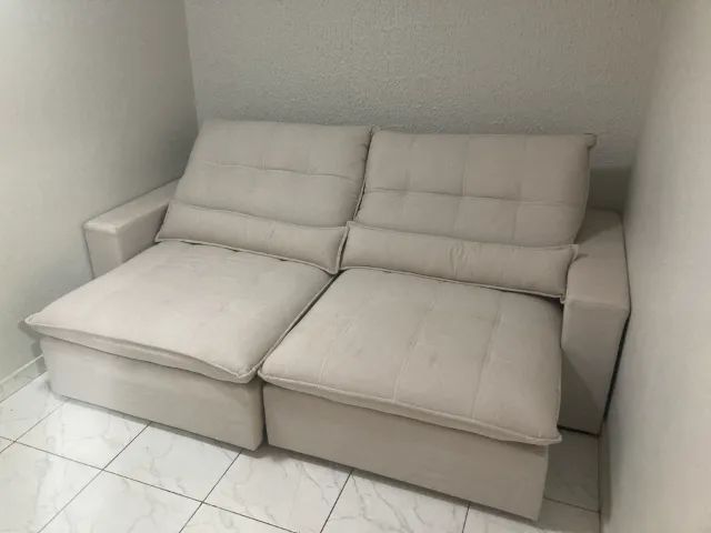 Sofá 2,40m em linho bege - R$ 1.600 - Foto 2